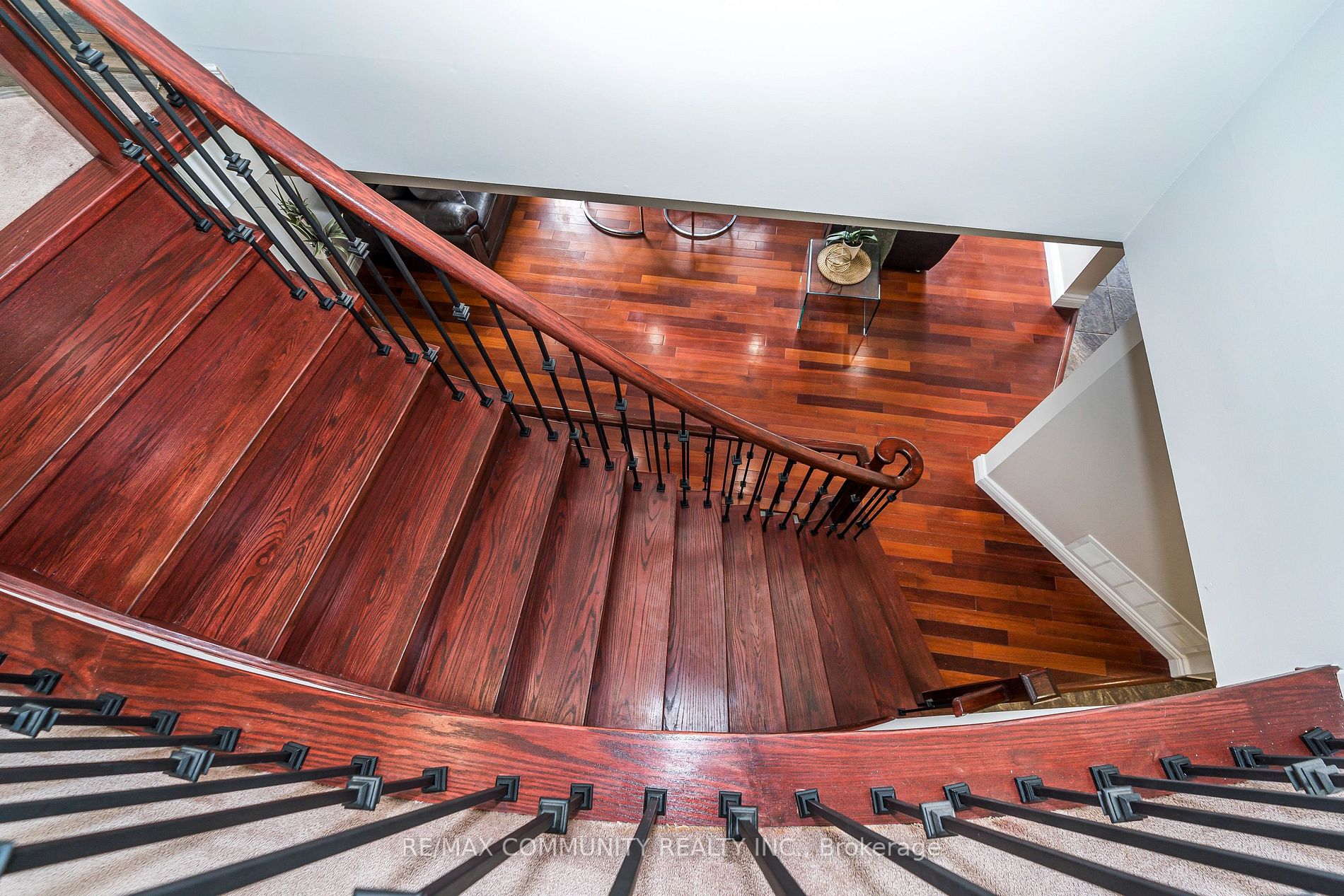 31 Greenhalf Dr