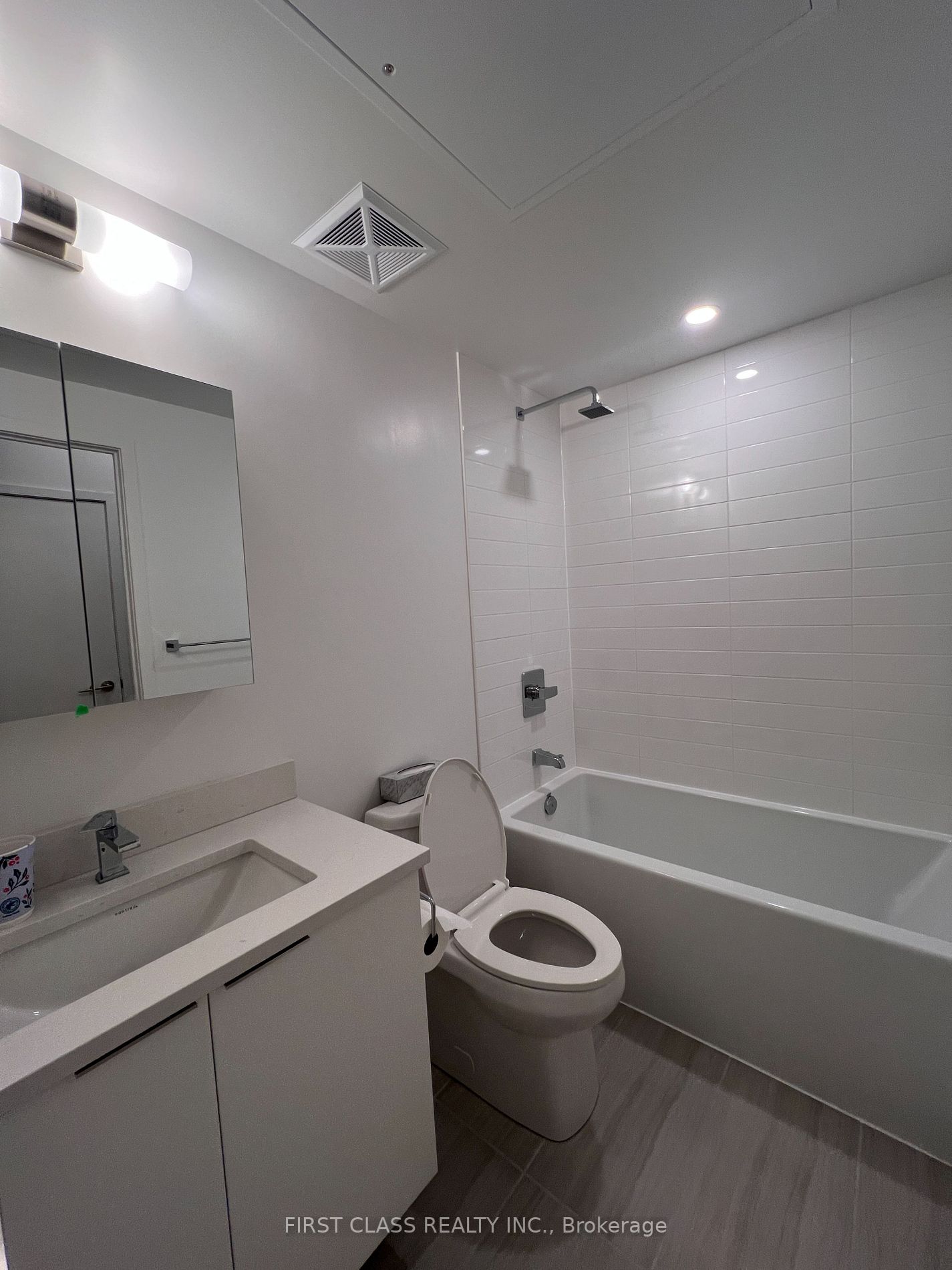 2031 Kennedy Rd, #1917