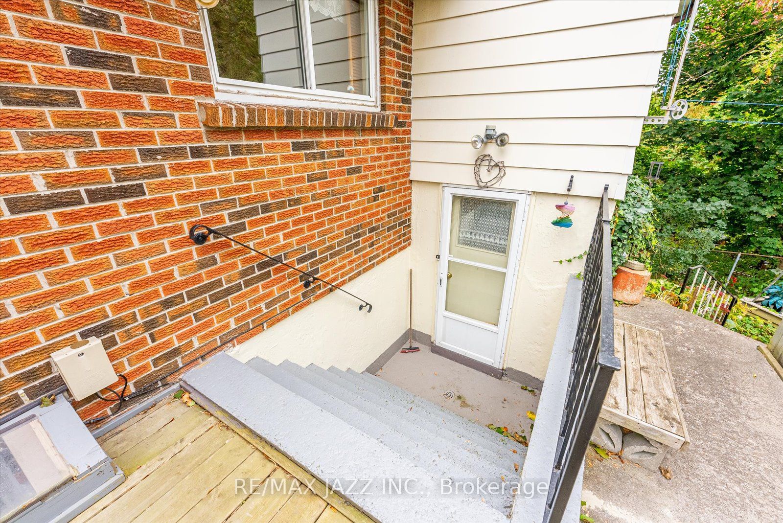 504 Oakwood Ave