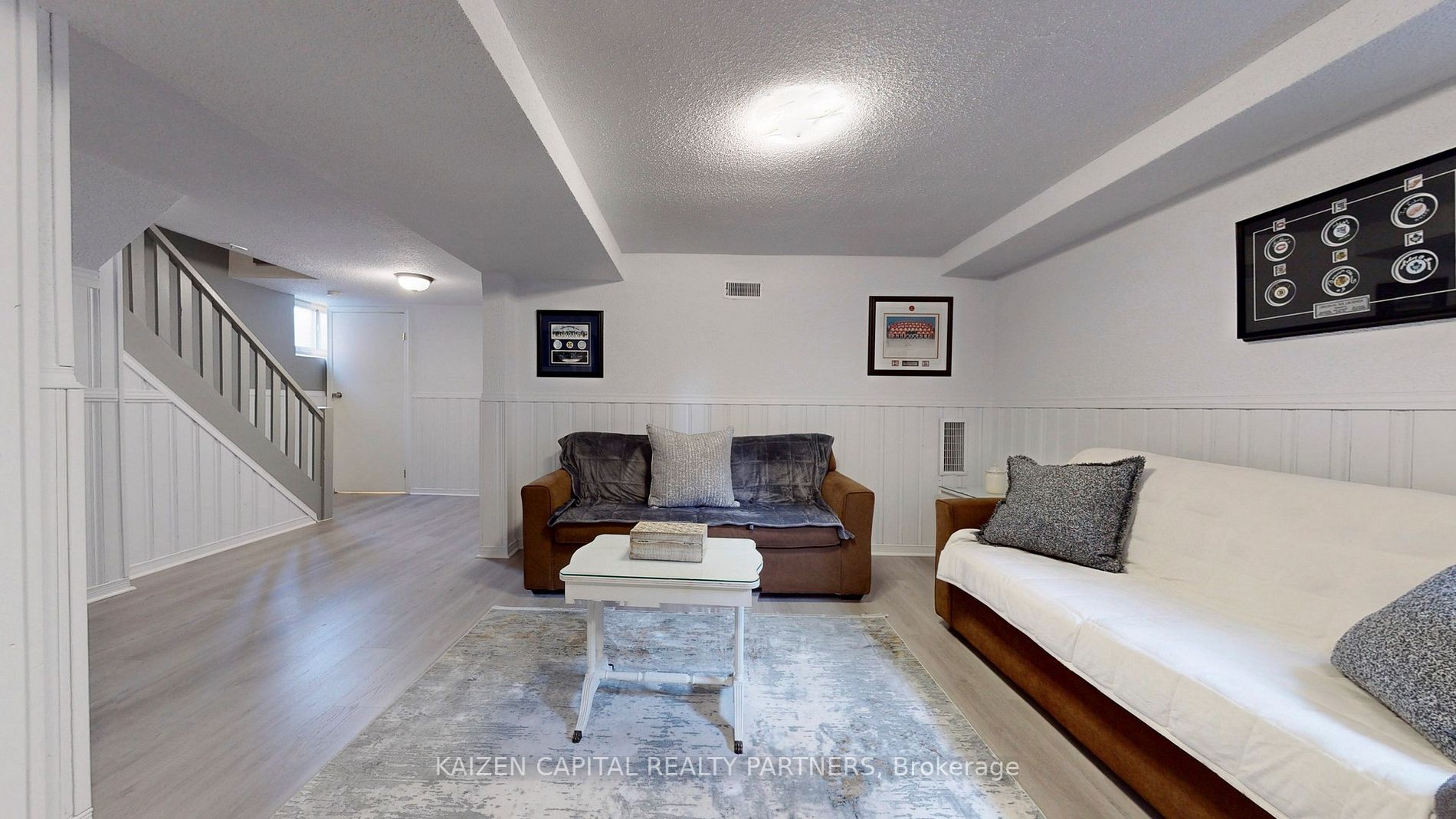 15 Stamford Sq N