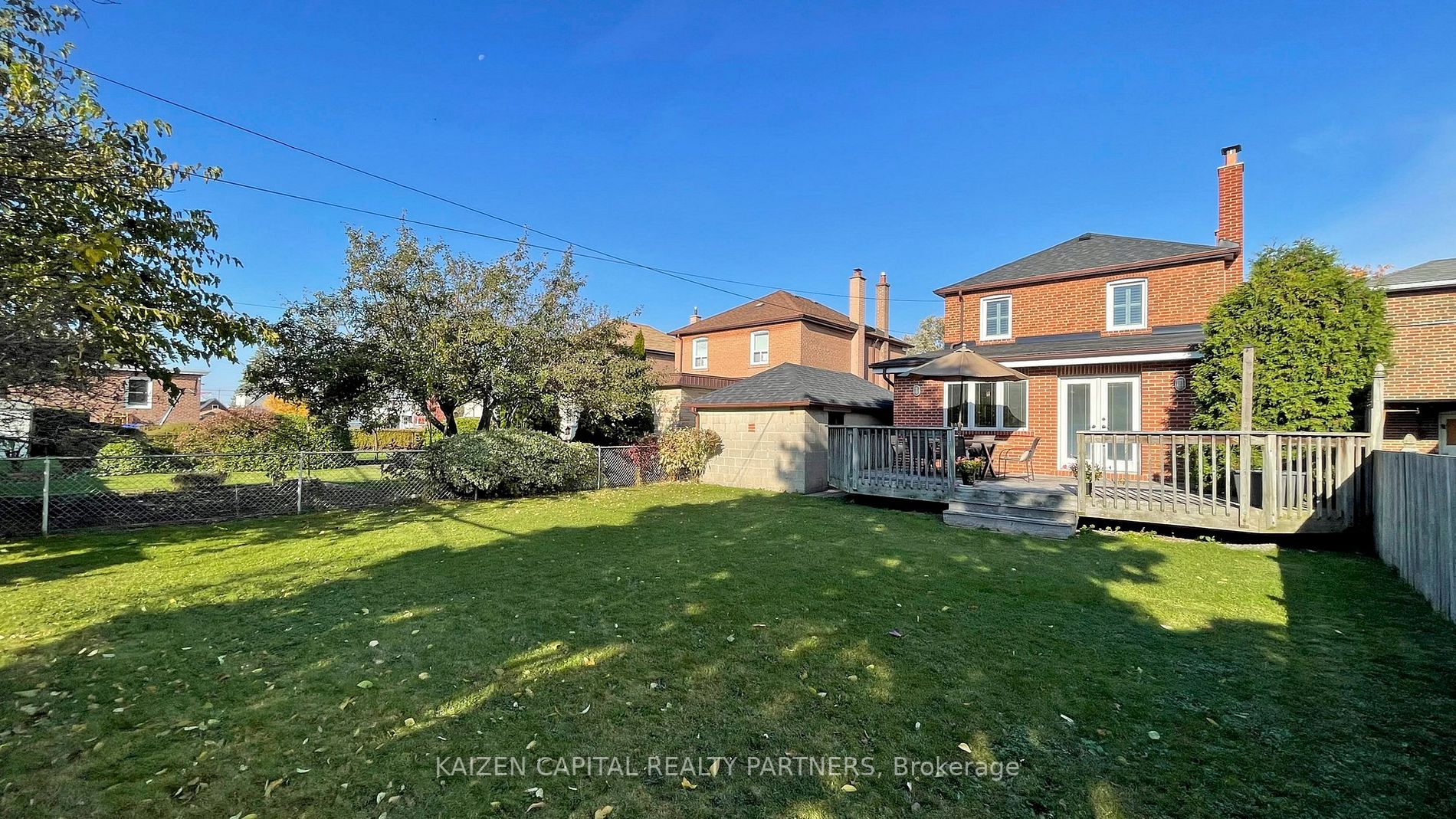 15 Stamford Sq N
