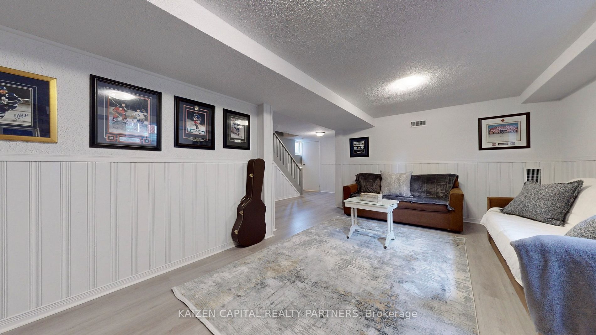 15 Stamford Sq N