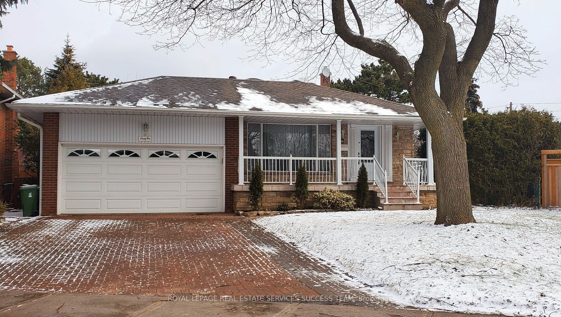 24 Catherwood Crt S