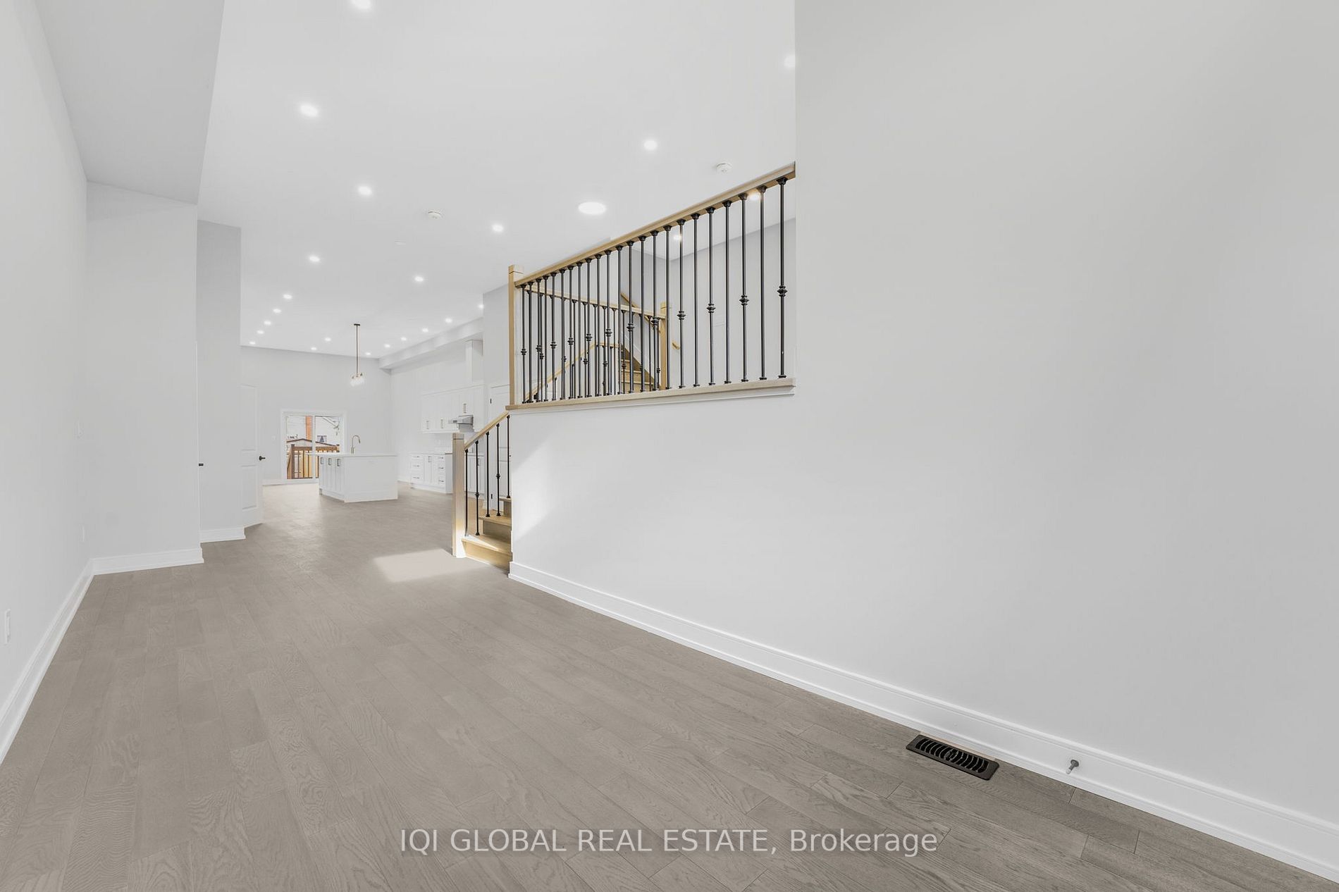 310 Anderson Ave