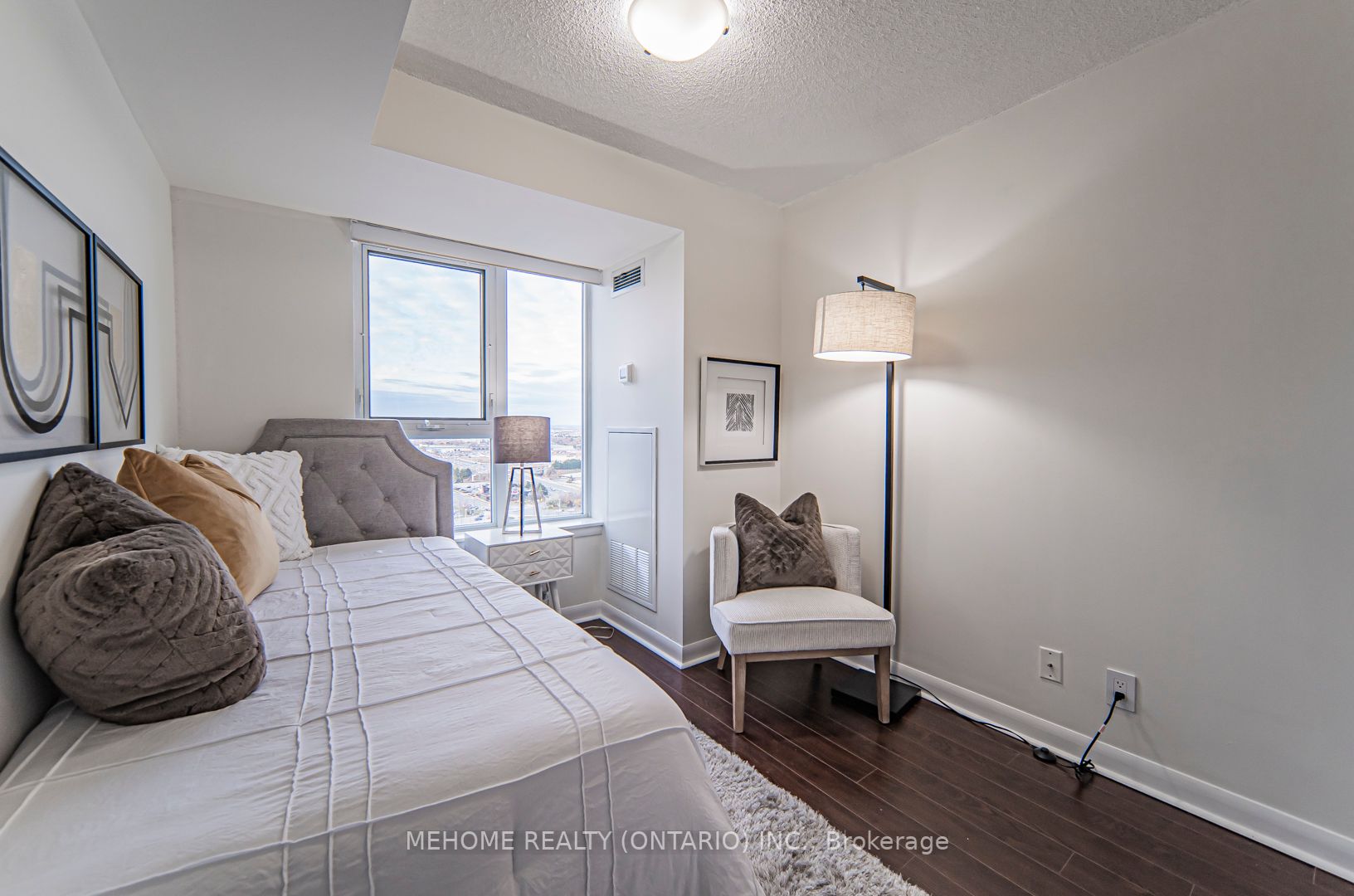 25 Town Centre Crt, #2502