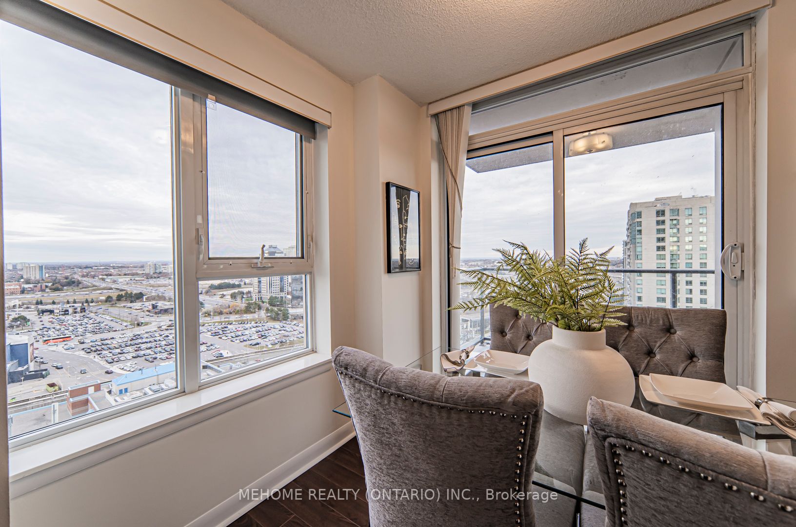 25 Town Centre Crt, #2502