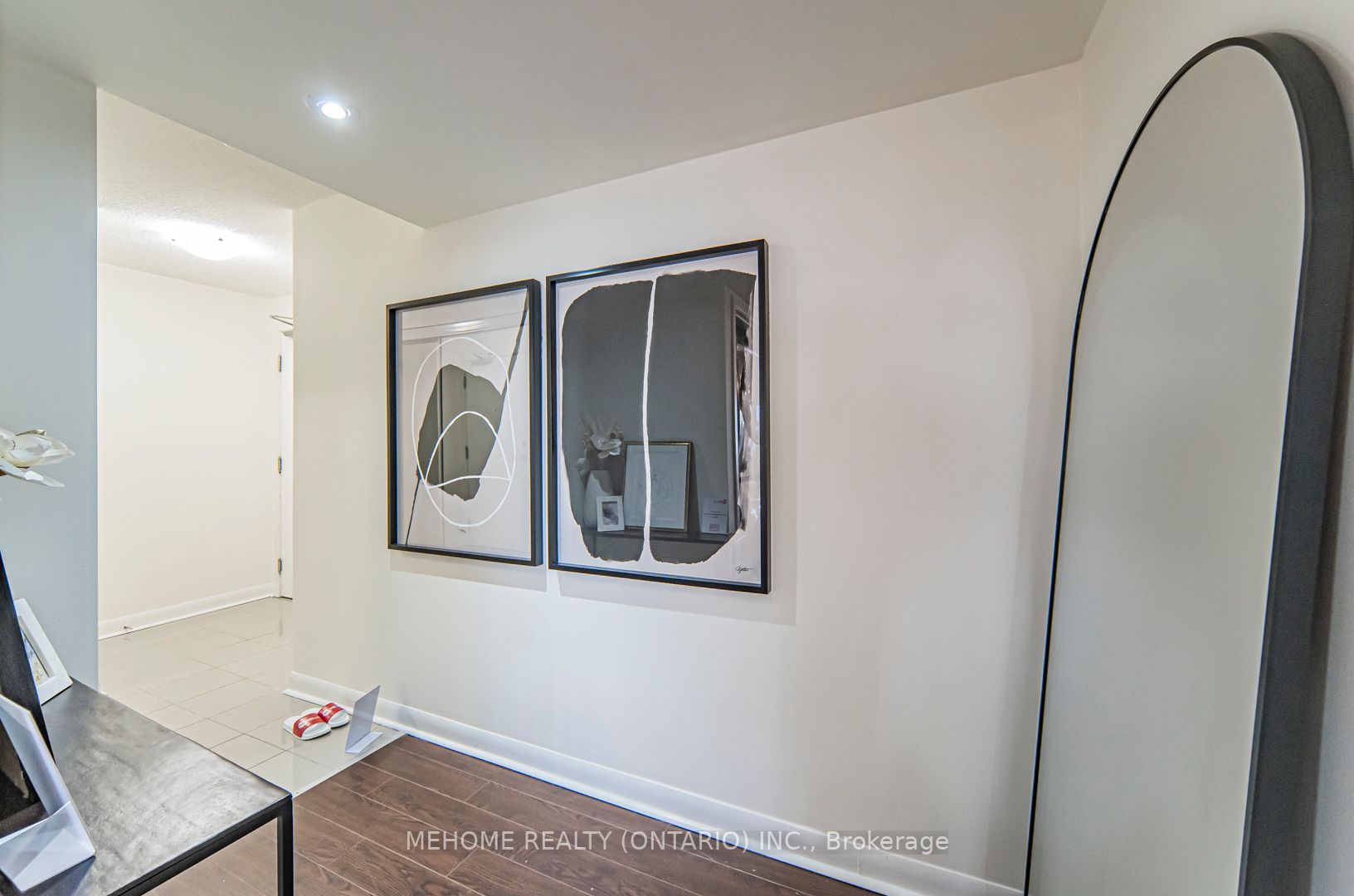 25 Town Centre Crt, #2502