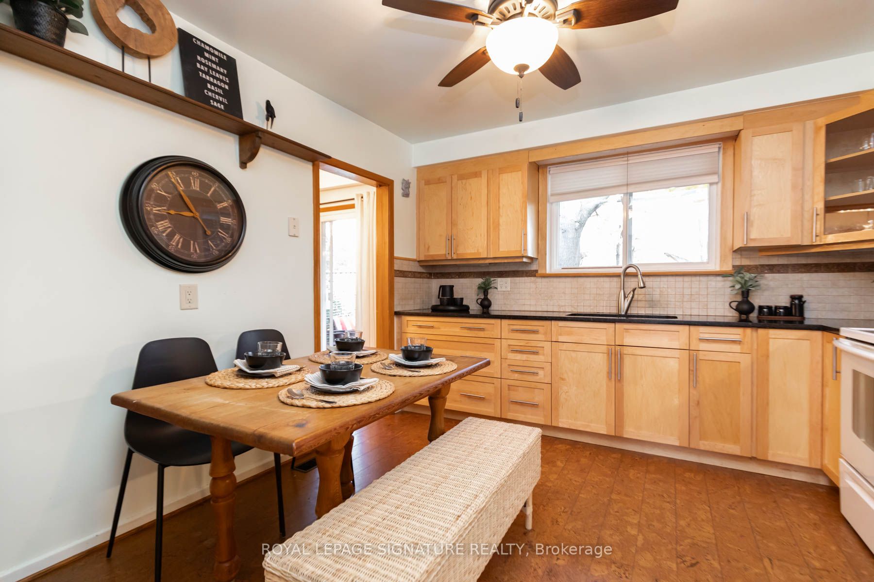 17 Cheyenne Dr