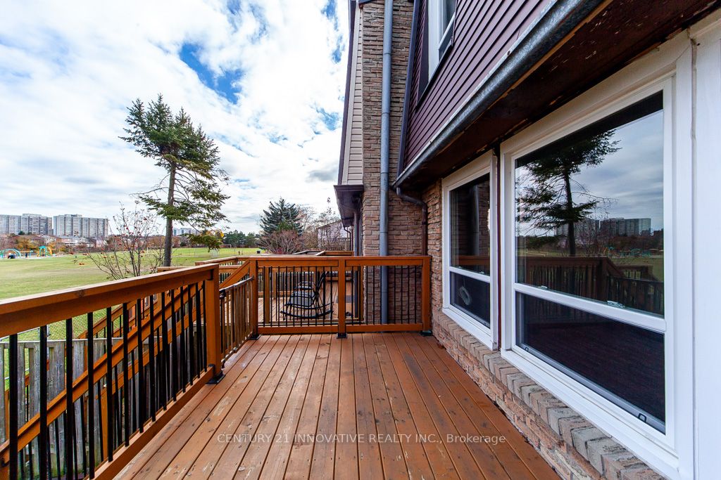 2327 Bridletowne Circ