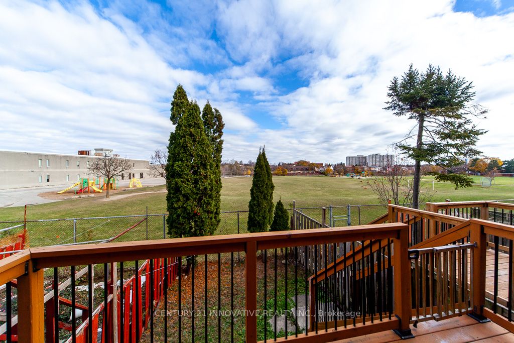 2327 Bridletowne Circ