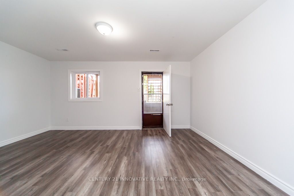 2327 Bridletowne Circ