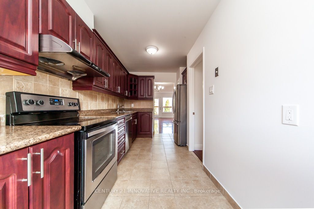 2327 Bridletowne Circ