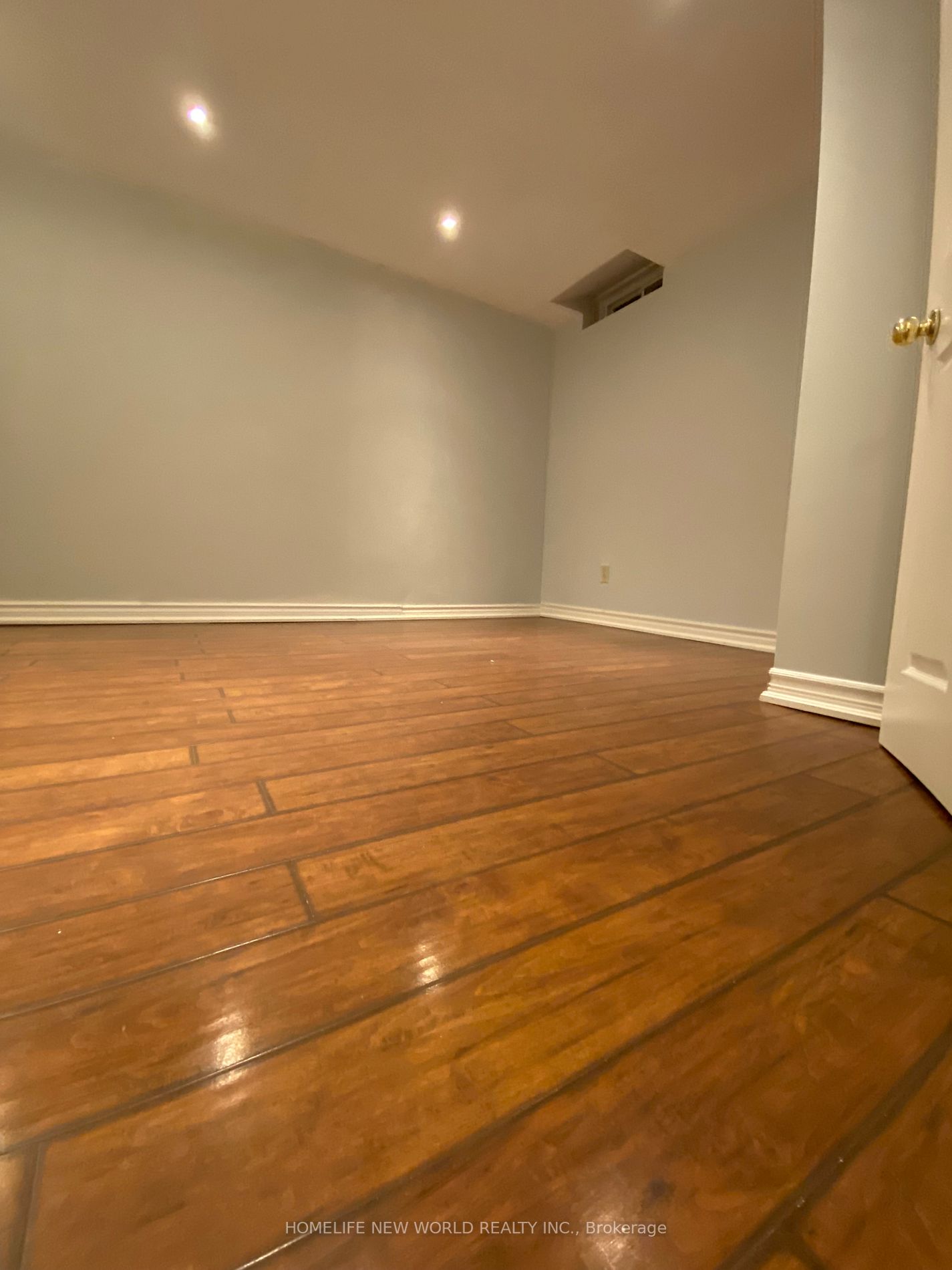 54 Harkins Dr