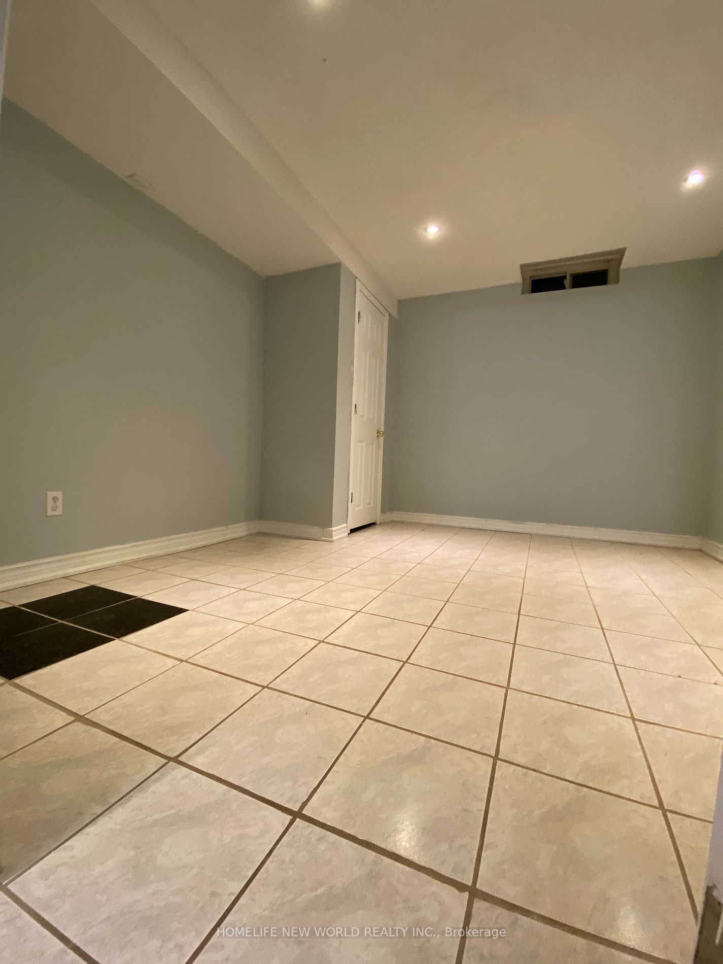 54 Harkins Dr