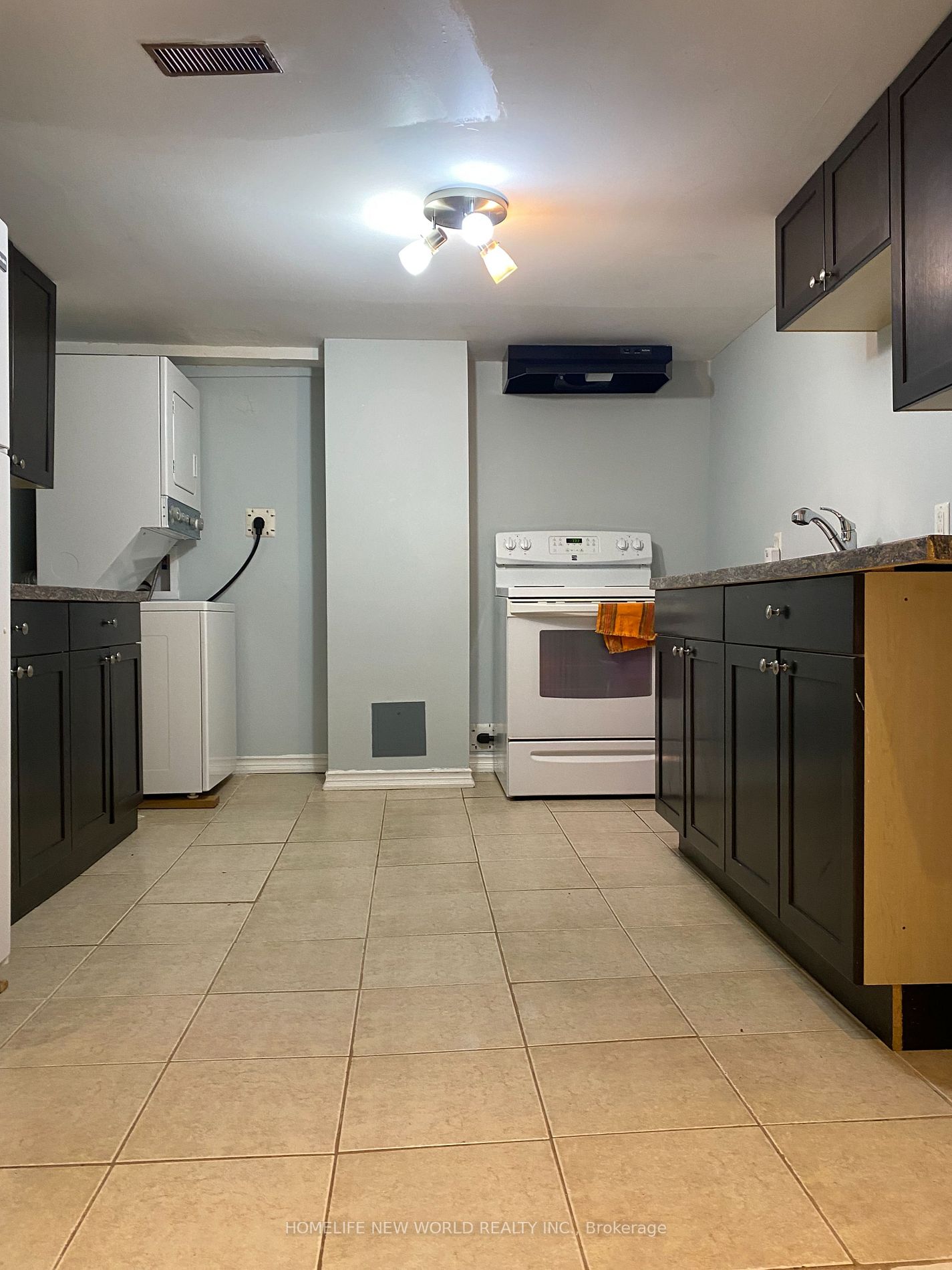 54 Harkins Dr
