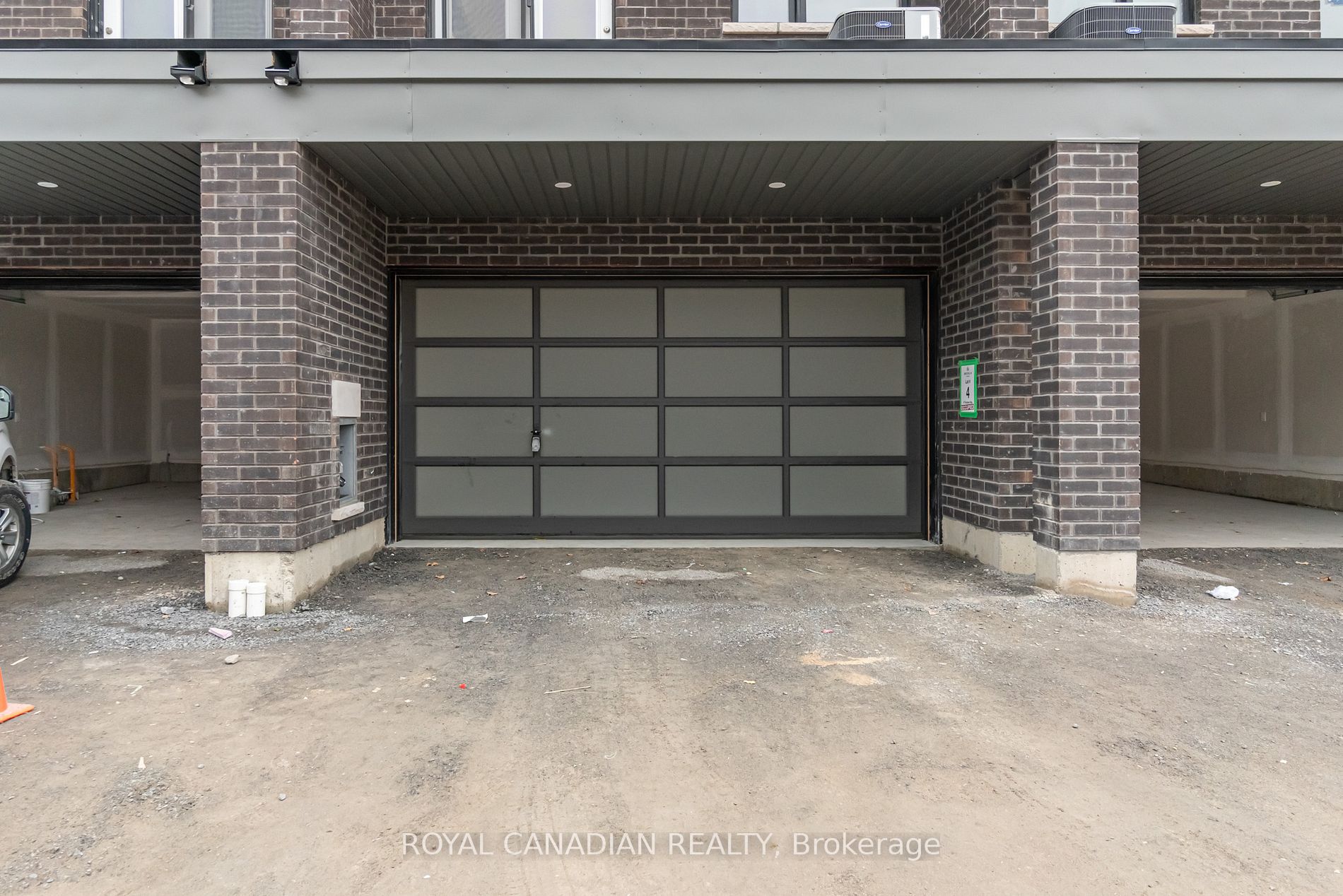 47 Sorbara Way
