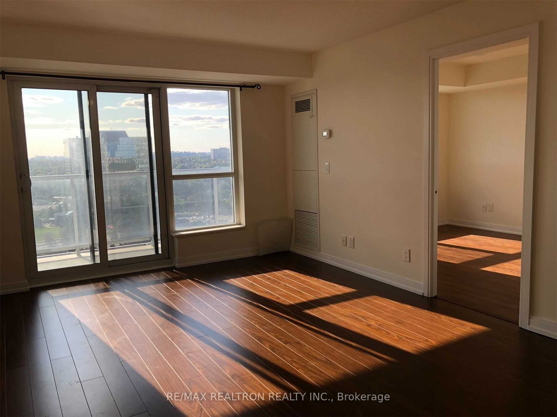 151 Village Green Sq, #1704