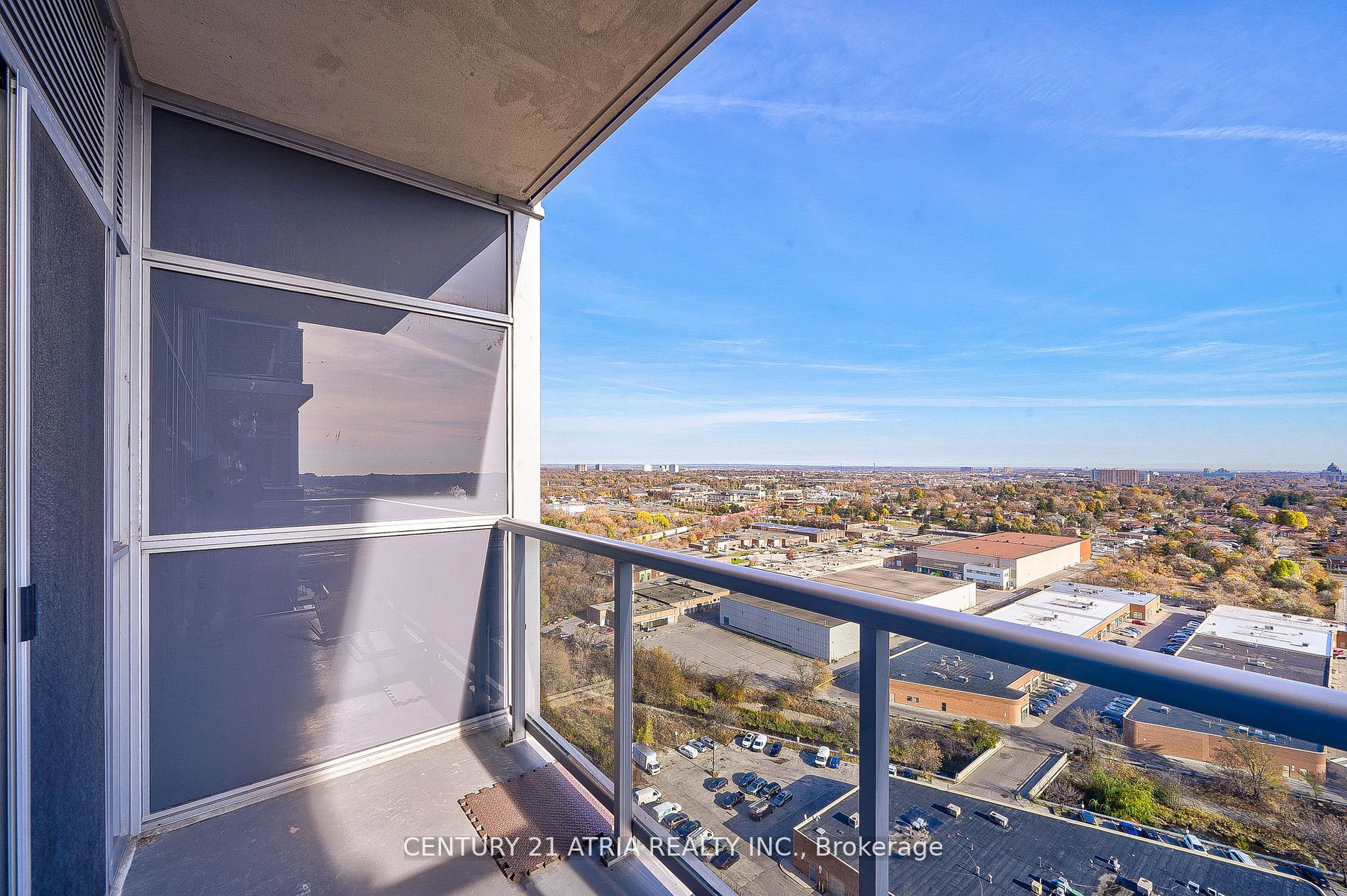 181 Village Green Sq, #2211