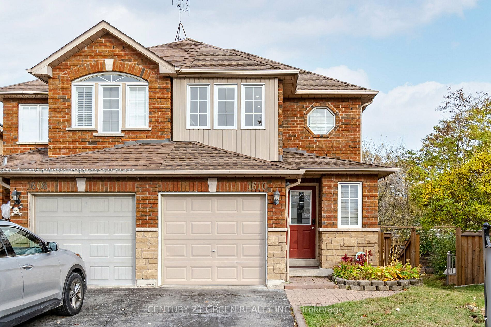 1610 Autumn Cres