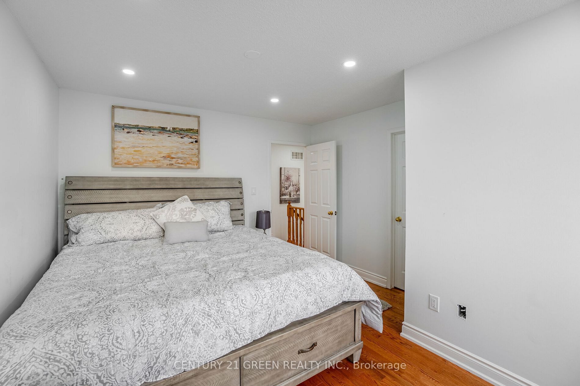 1610 Autumn Cres