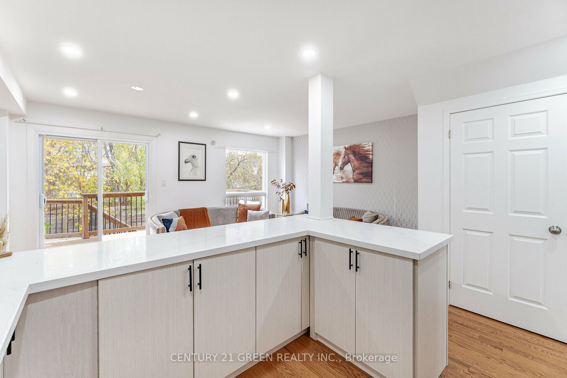 1610 Autumn Cres