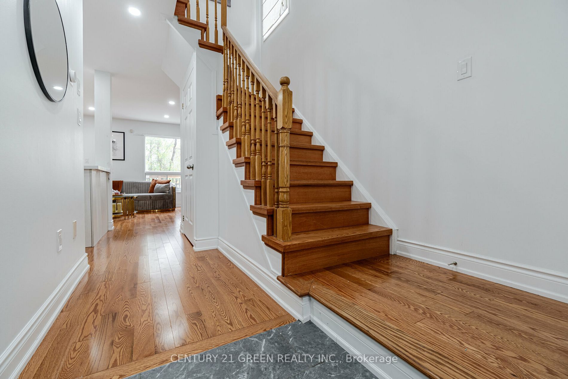 1610 Autumn Cres