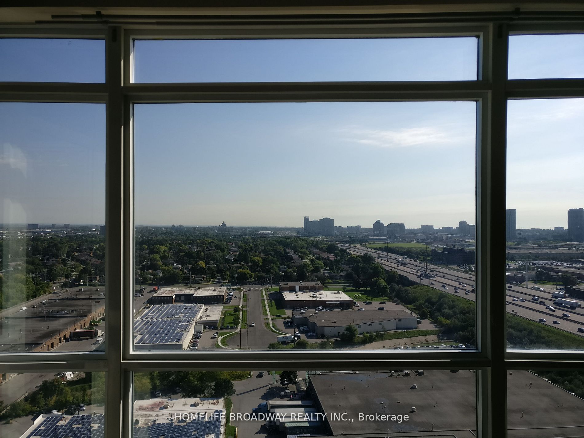 135 Village Green Sq E, #2215