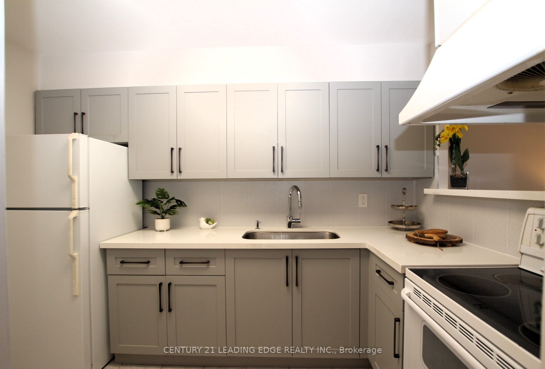 55 Bamburgh Circ, #706