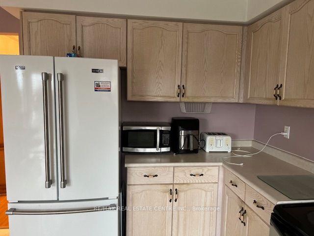 41 Padfield Dr