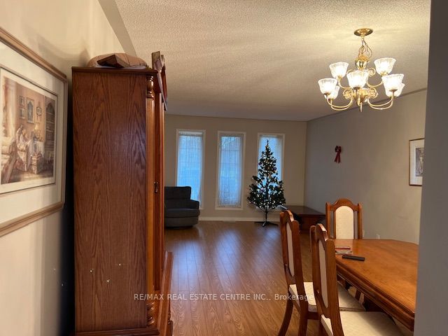 41 Padfield Dr