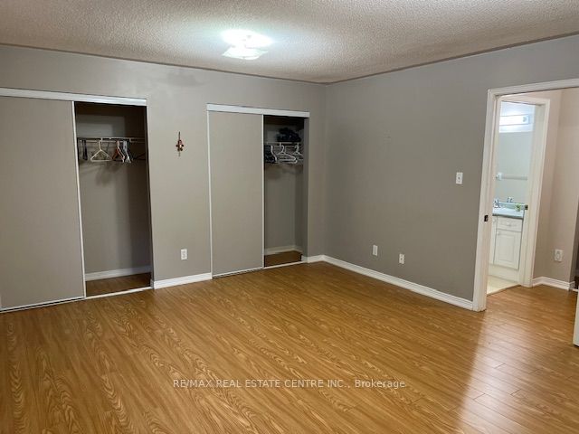 41 Padfield Dr