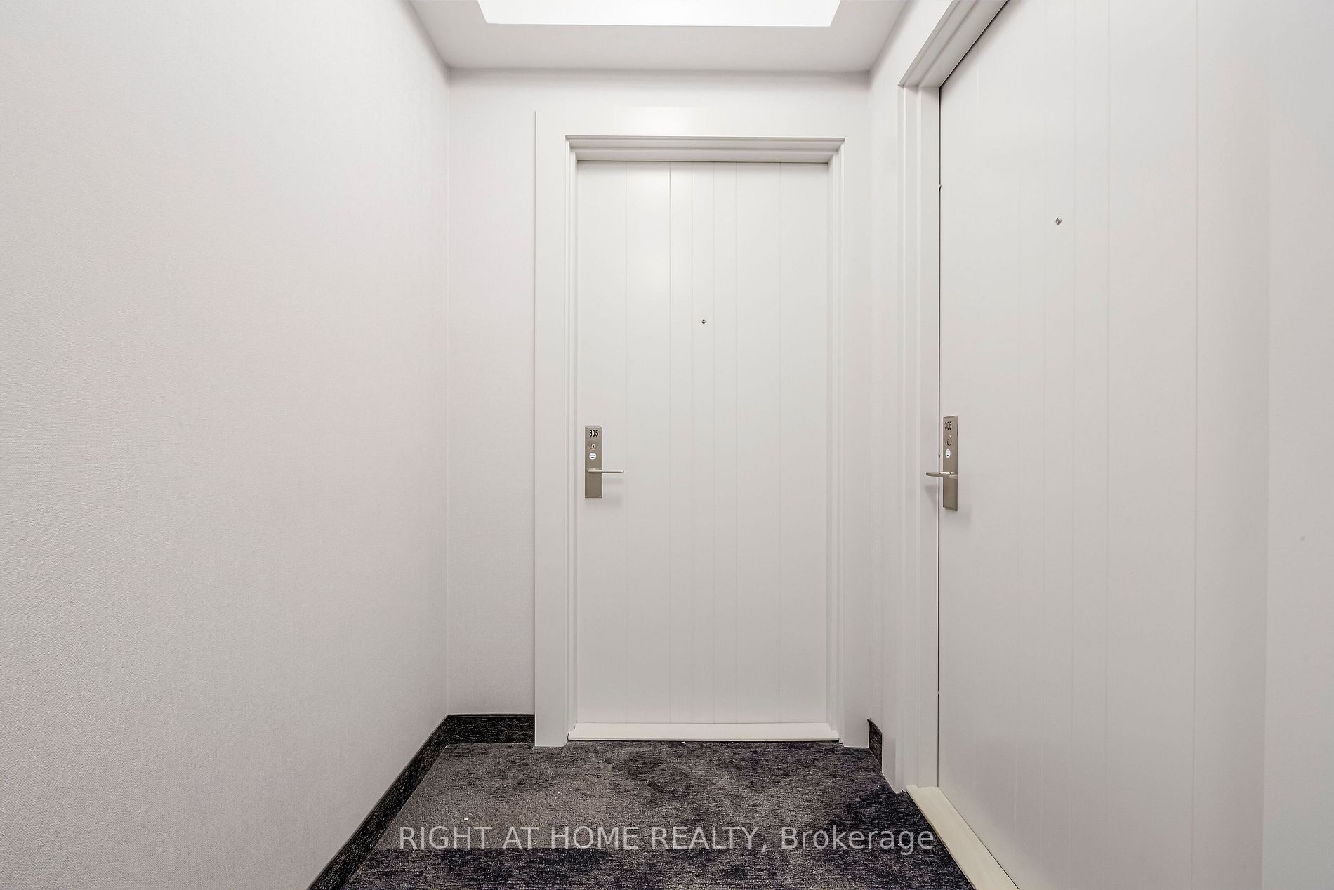 2550 Simcoe St N, #305