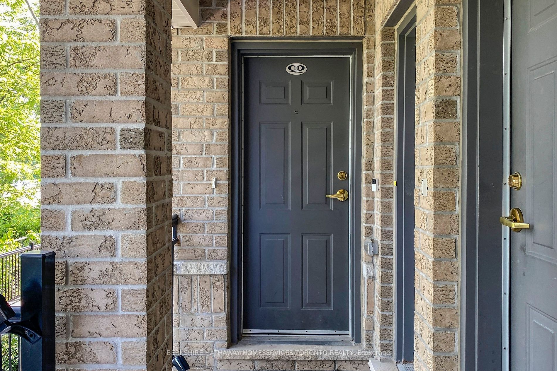 6063 Kingston Rd, #10