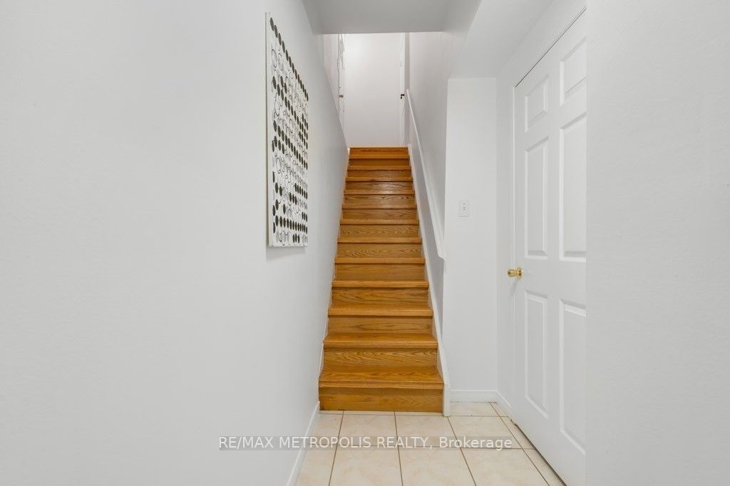 96 Ashridge Dr, #Bsmt