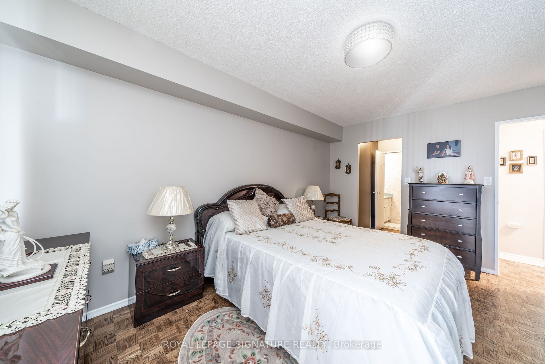 92 Church St S, #309