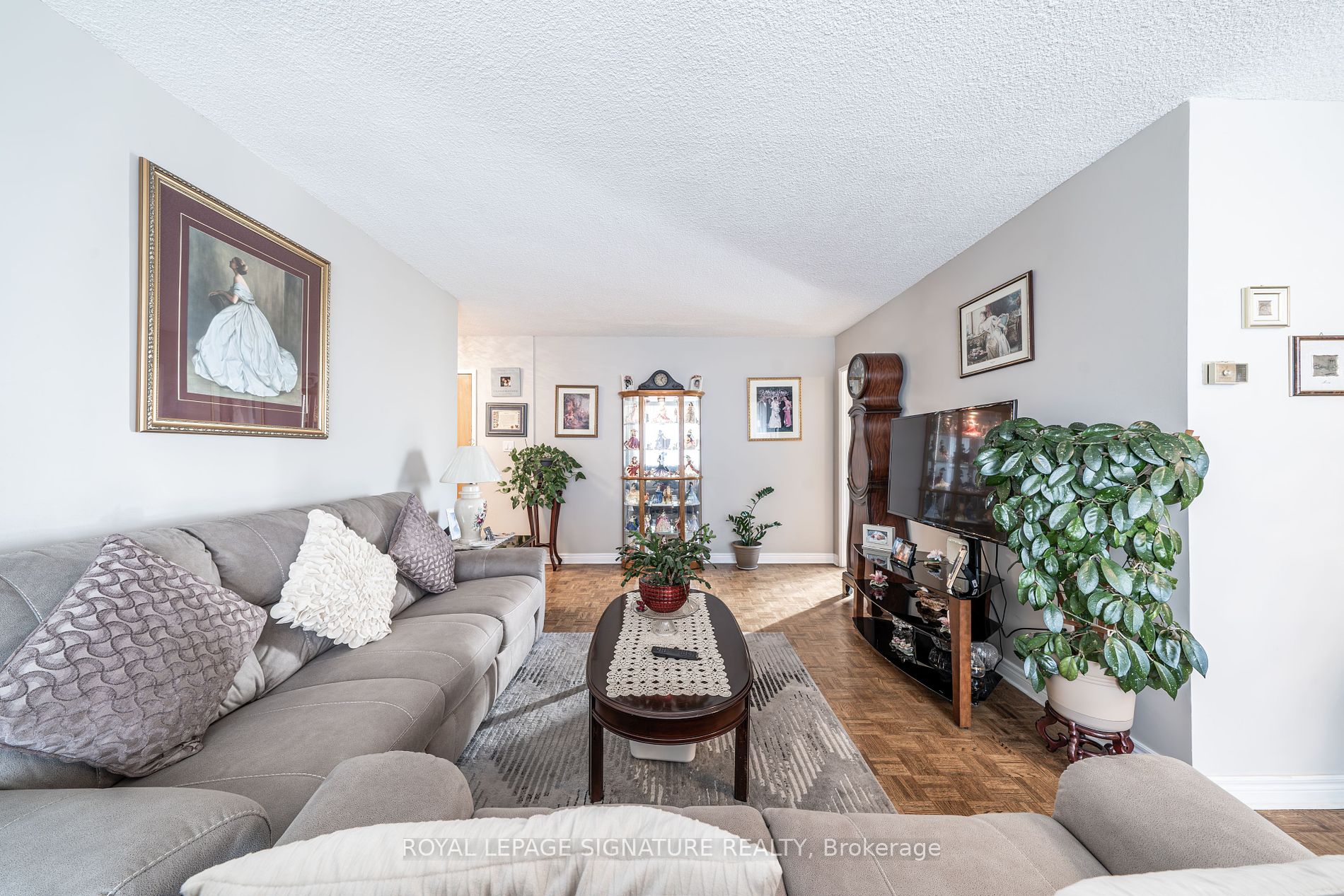 92 Church St S, #309