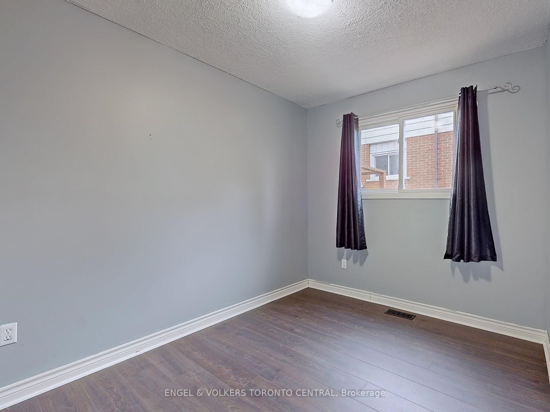 381 Surrey Drive