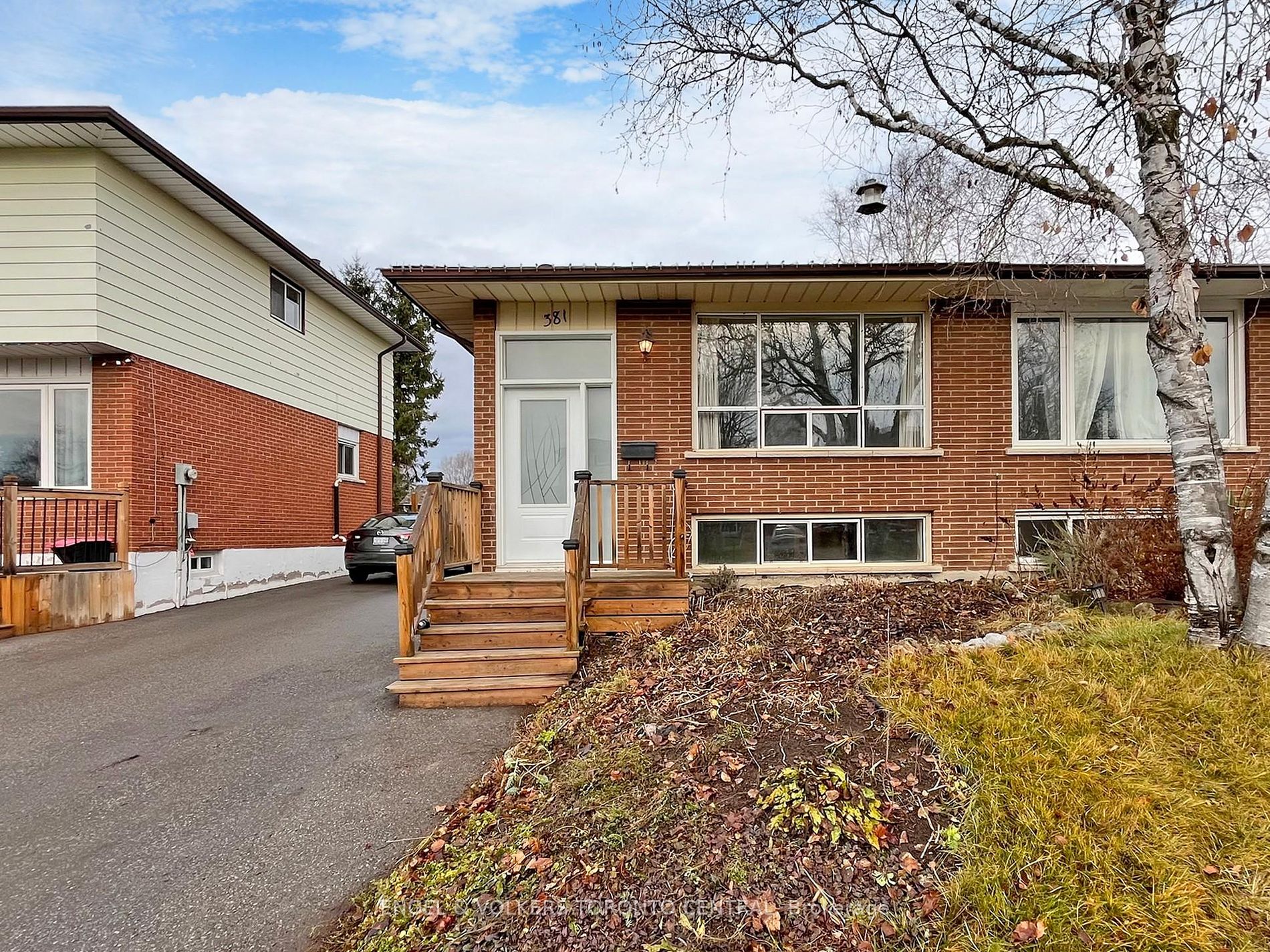381 Surrey Drive