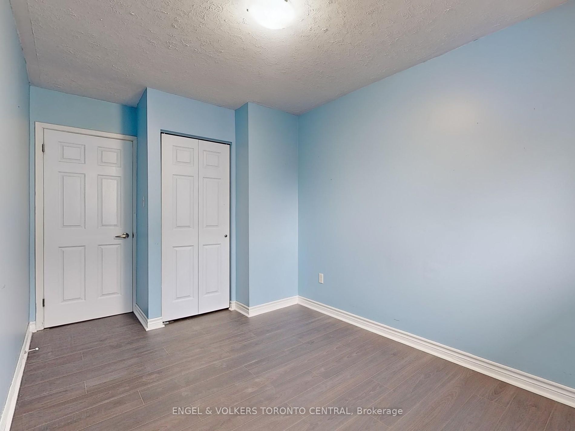 381 Surrey Drive