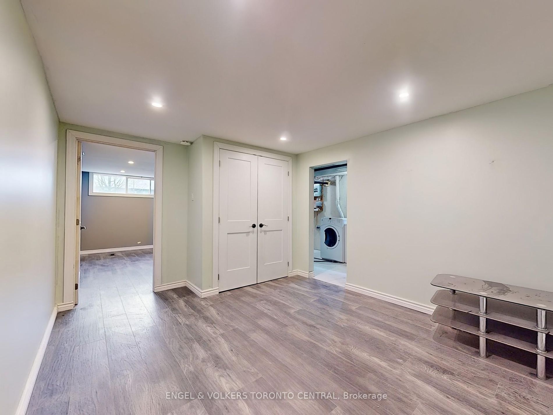 381 Surrey Drive