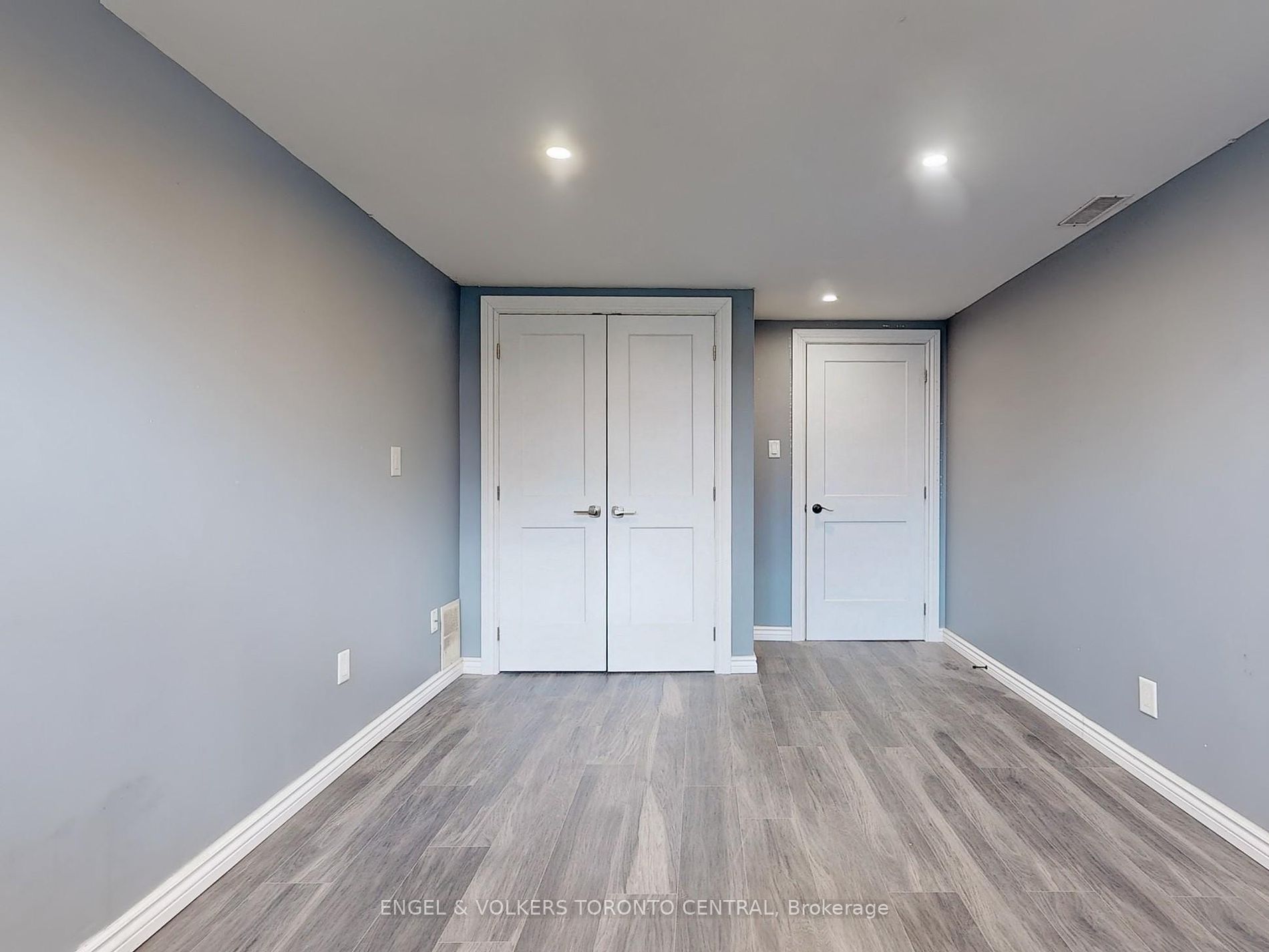 381 Surrey Drive