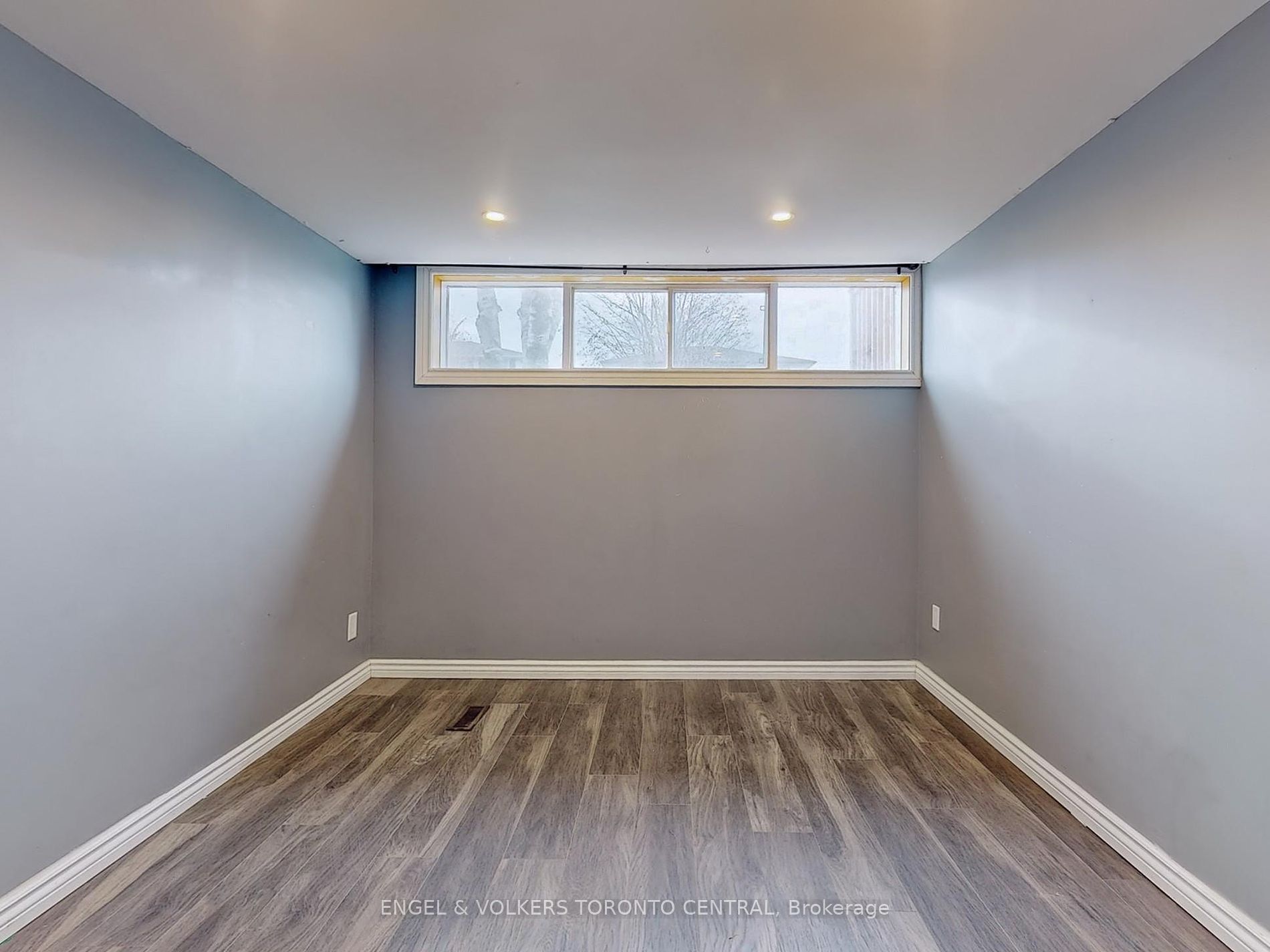 381 Surrey Drive