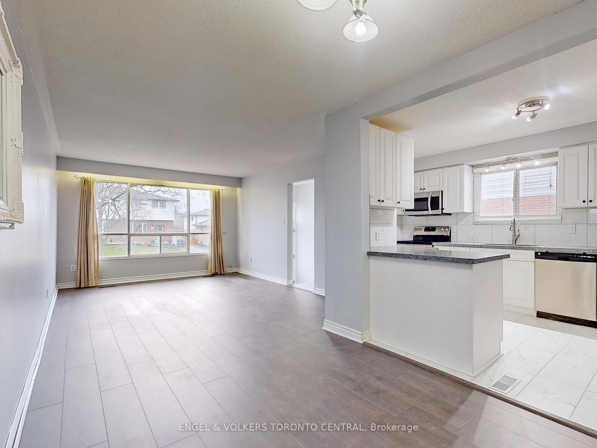 381 Surrey Drive
