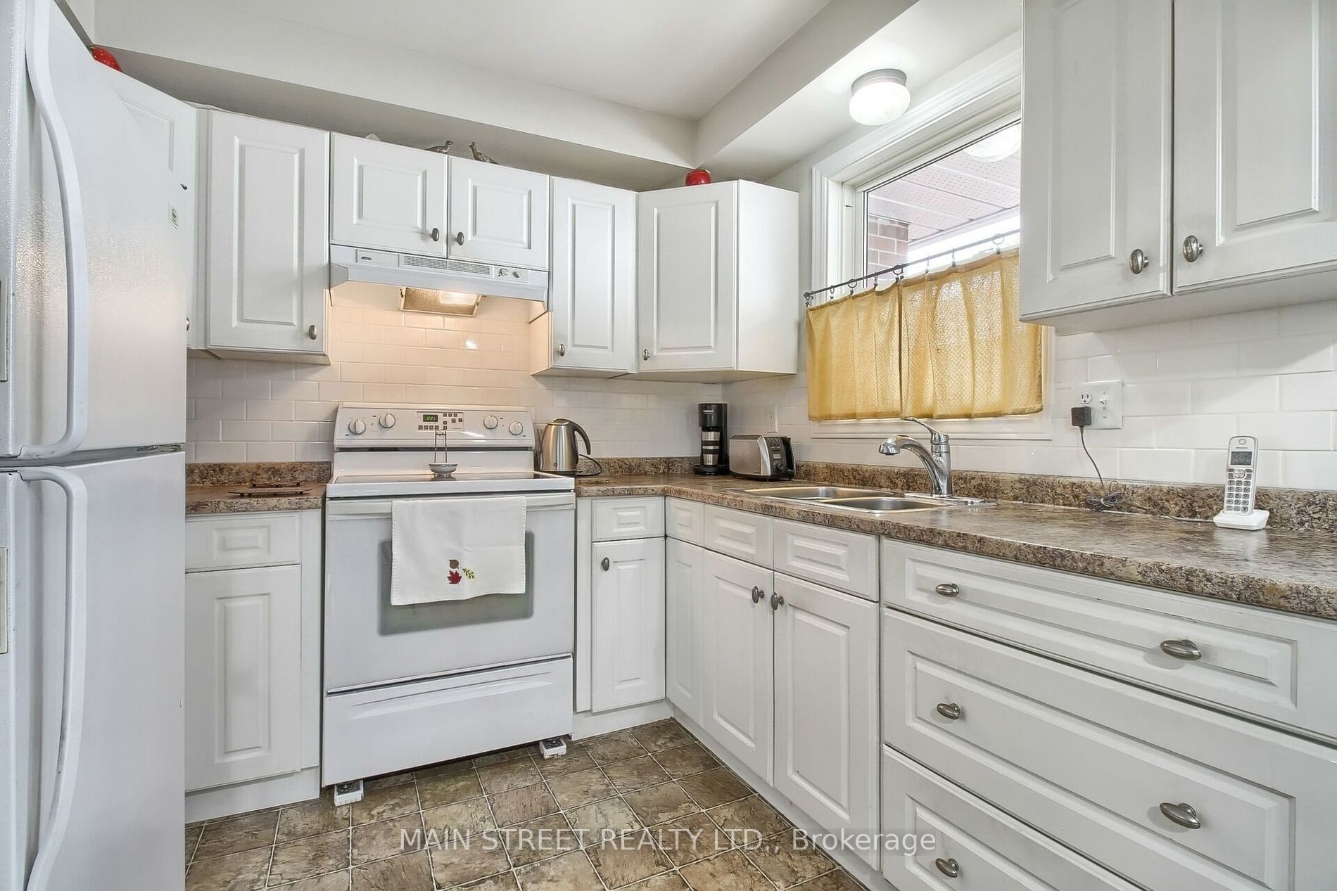 66 Homefield Sq E