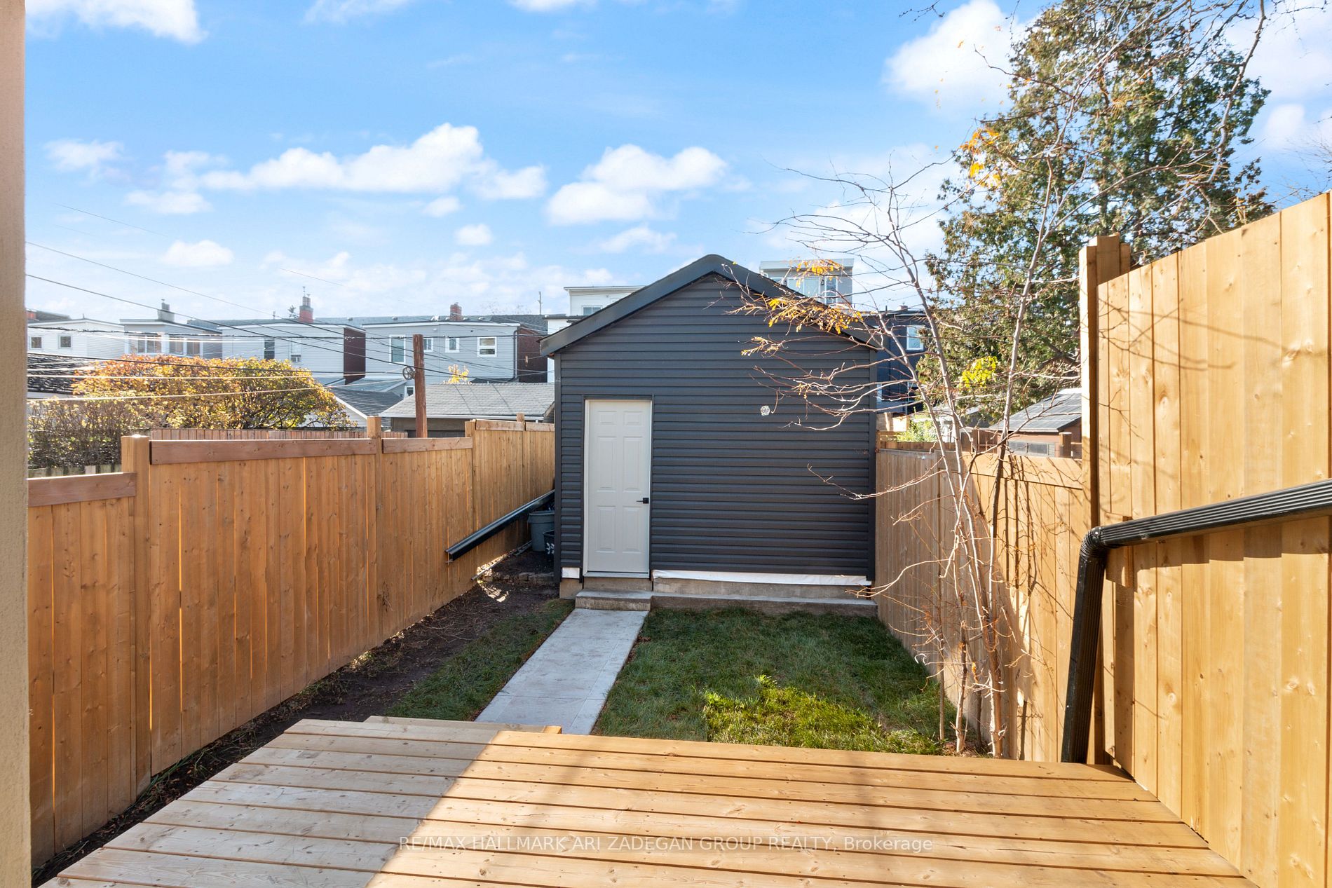 32 Billings Ave