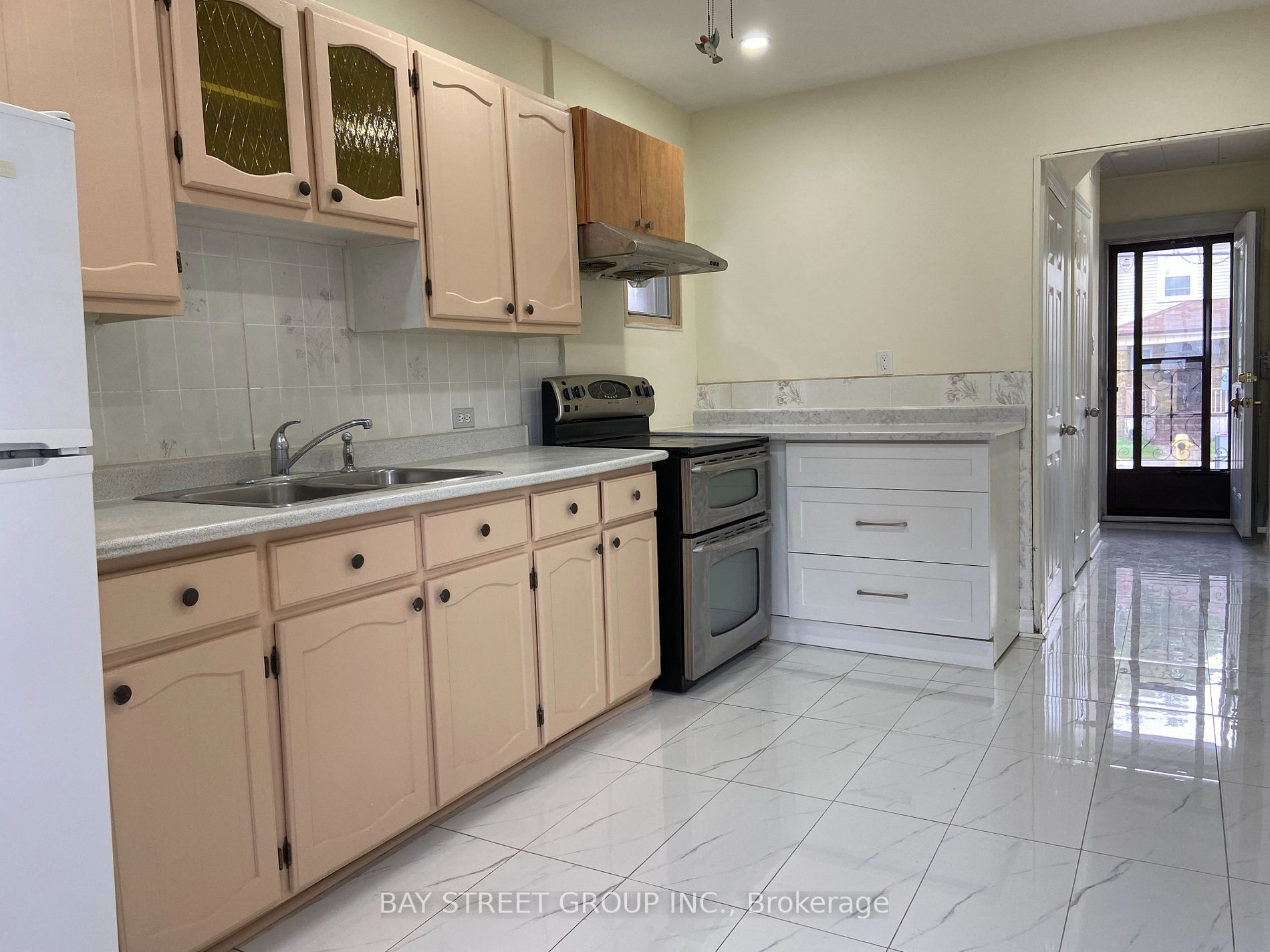 229 Eulalie Ave
