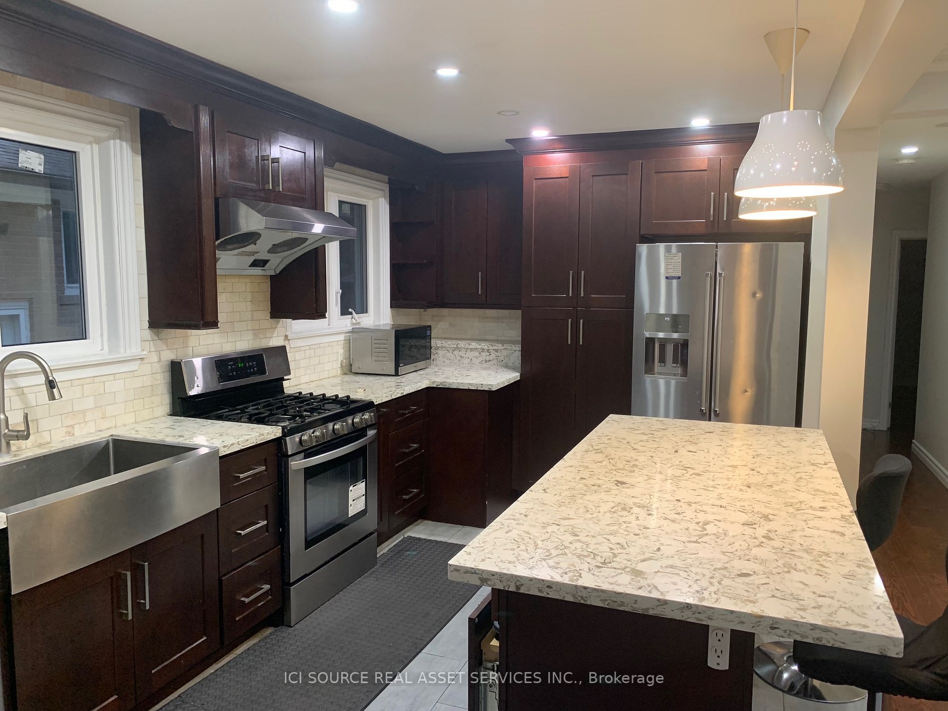 7 Jackmuir Cres, #Main Fl