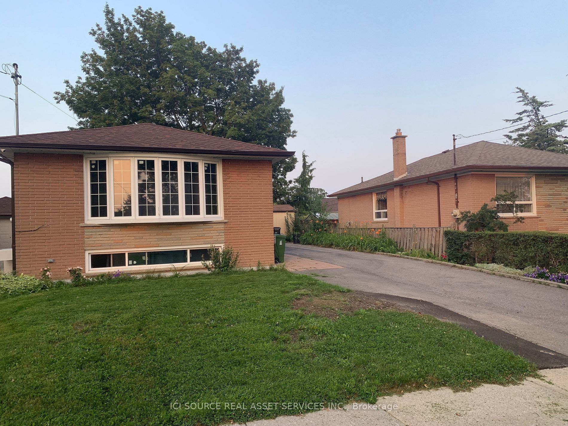 7 Jackmuir Cres, #Main Fl
