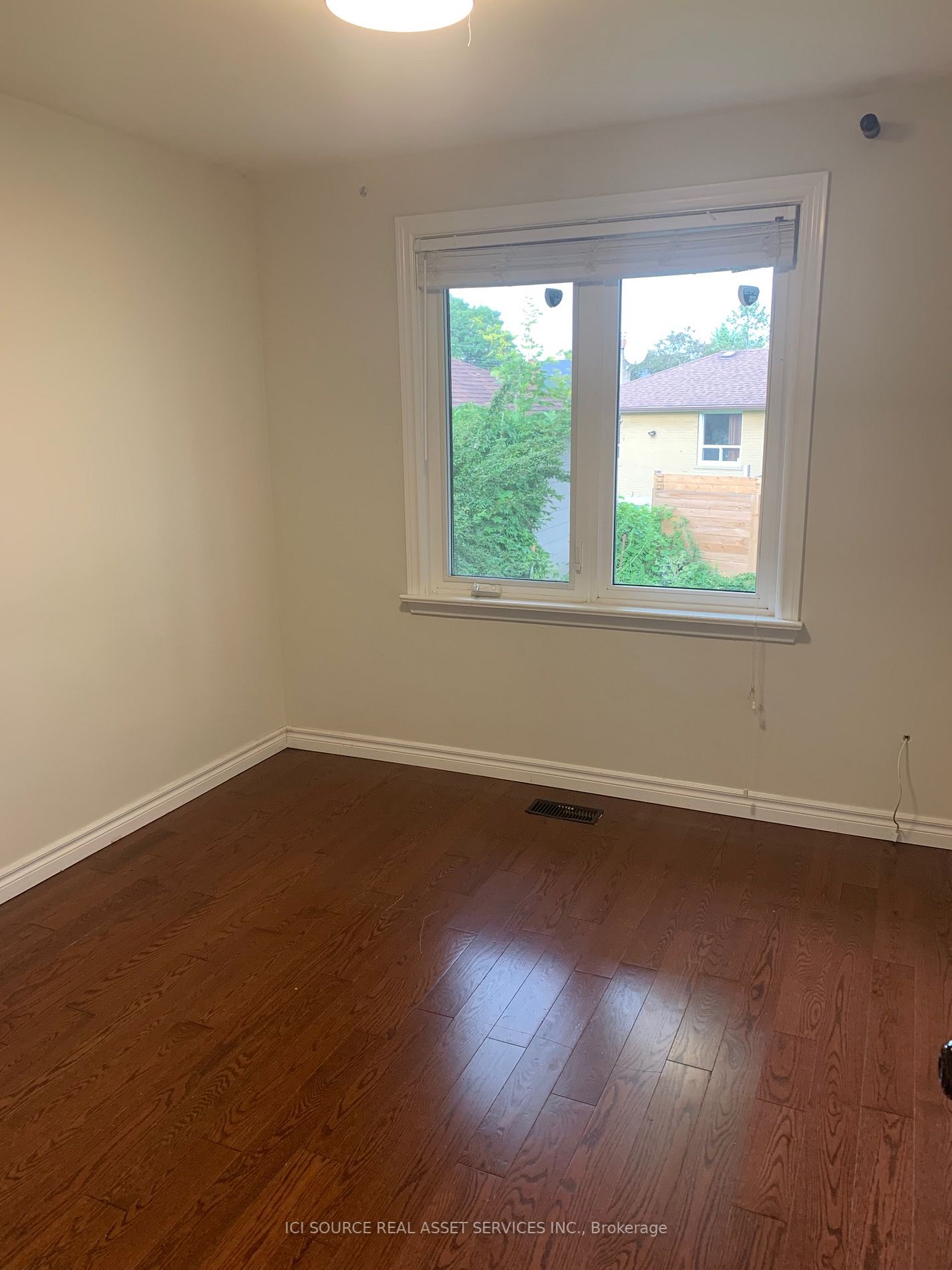 7 Jackmuir Cres, #Main Fl