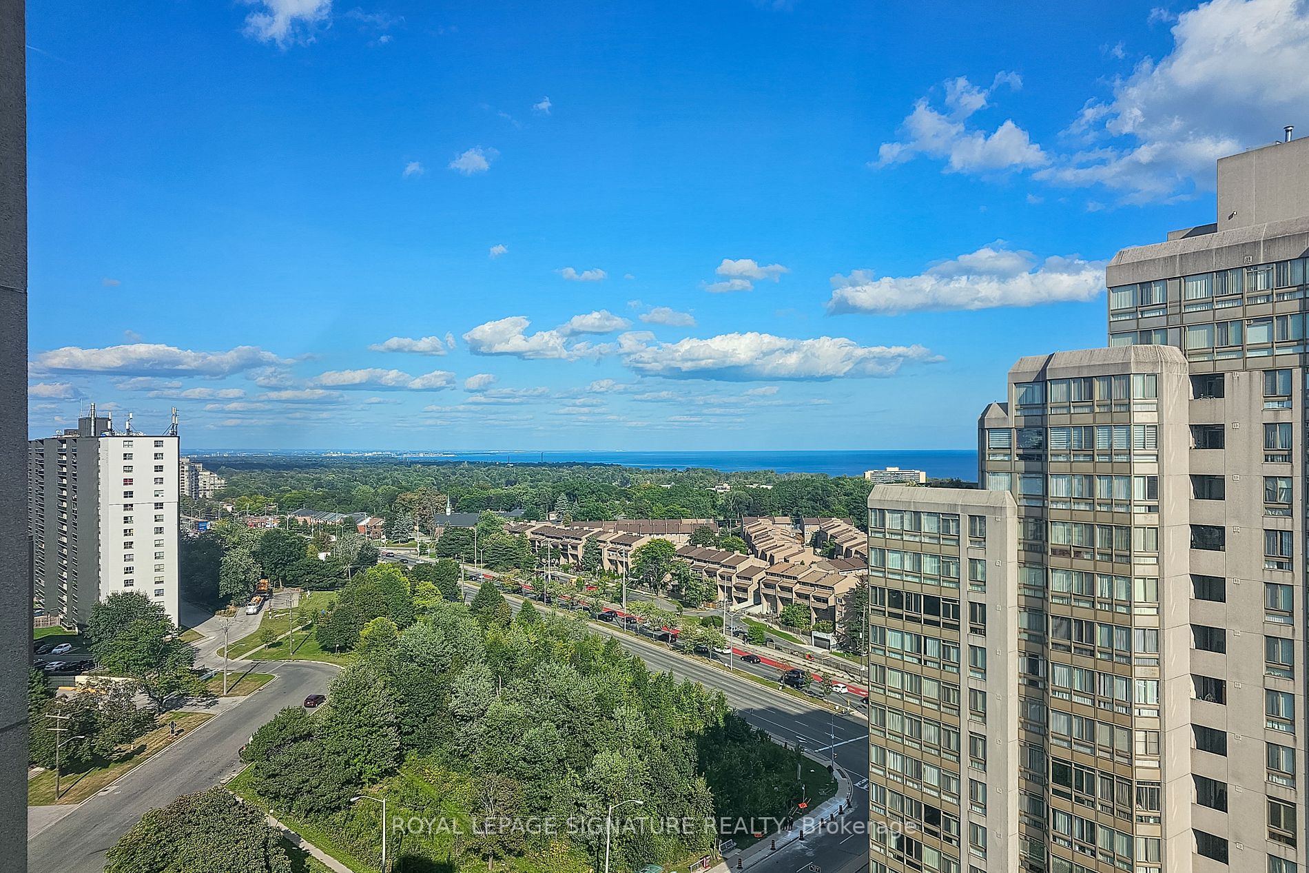 3231 Eglinton Ave E, #1701